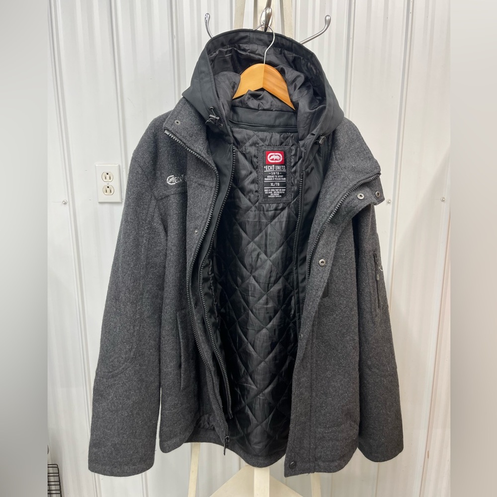 Echo United Coat